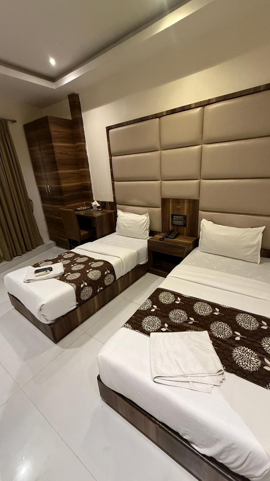 M E R I T O N Hotel T-2 Bombay Eksteriør billede