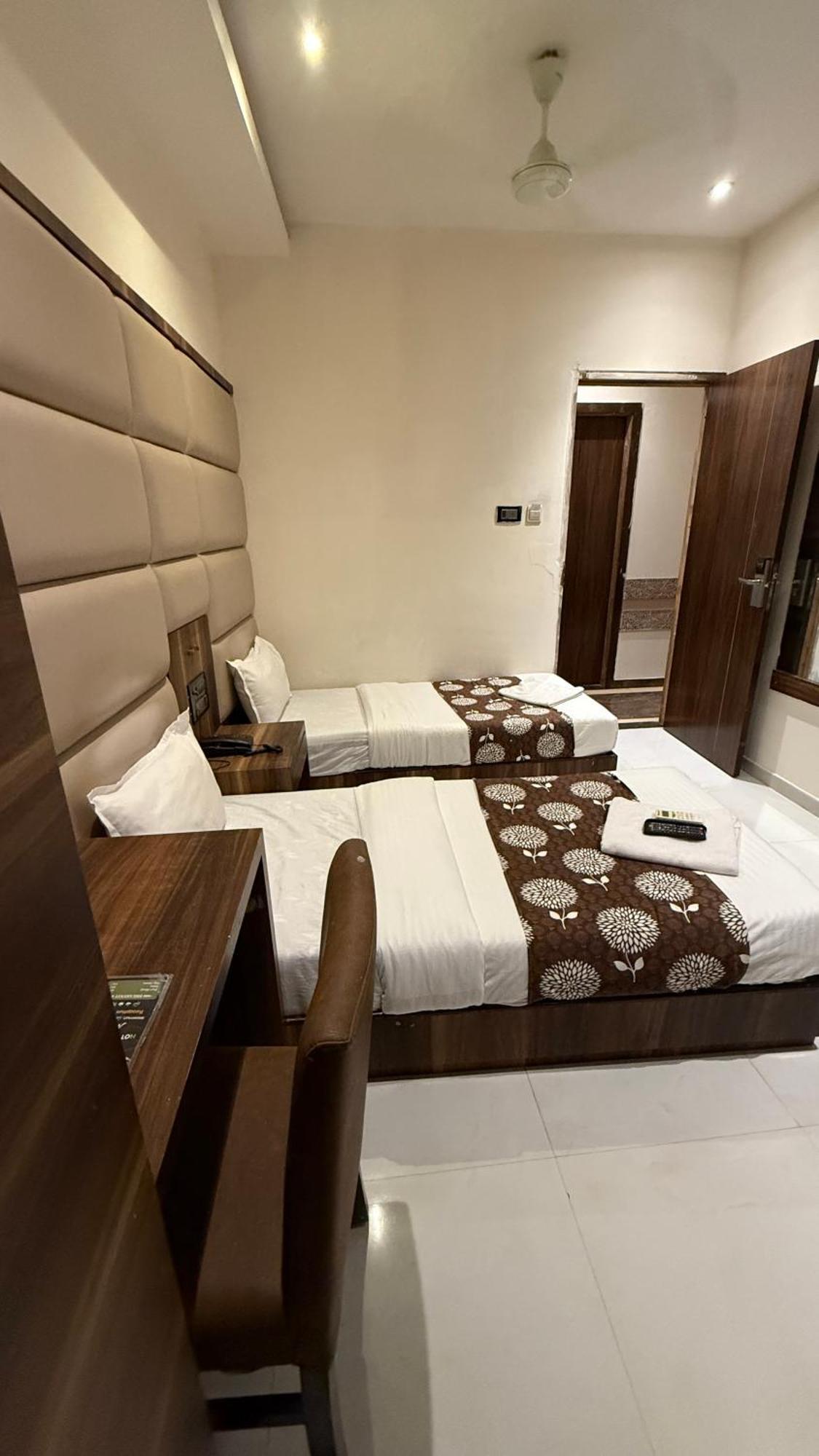 M E R I T O N Hotel T-2 Bombay Eksteriør billede